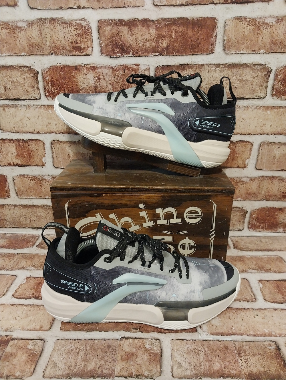 Pre-owned Li-ning Speed 9 Premium